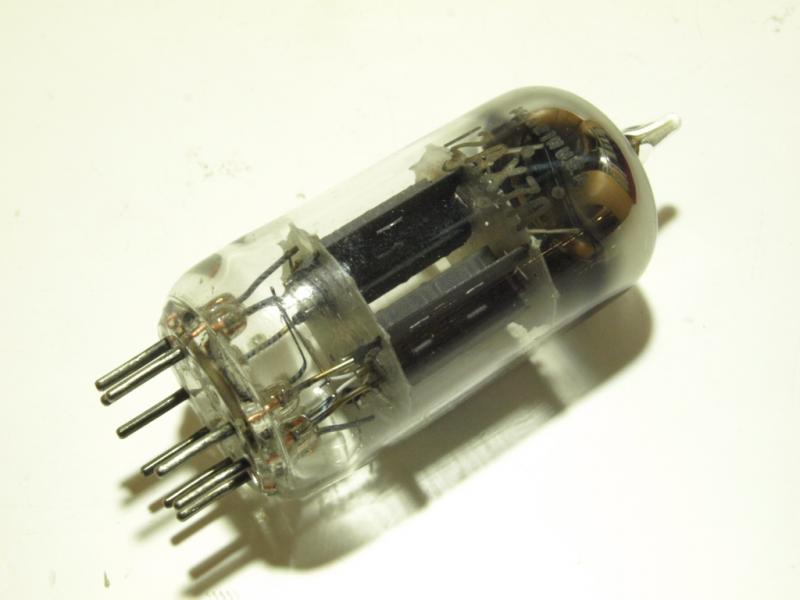 カメラのいわもと：真空管 12AX7、ECC83、同等管、類似管商品在庫一覧