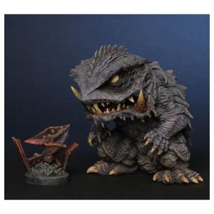 X-PLUS（エクスプラス） デフォリアル ゴジラ(2001)発光Ver. 少年