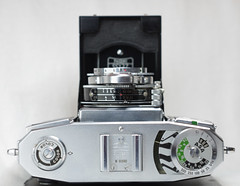 Contessa 35 - Camera-wiki.org - The free camera encyclopedia
