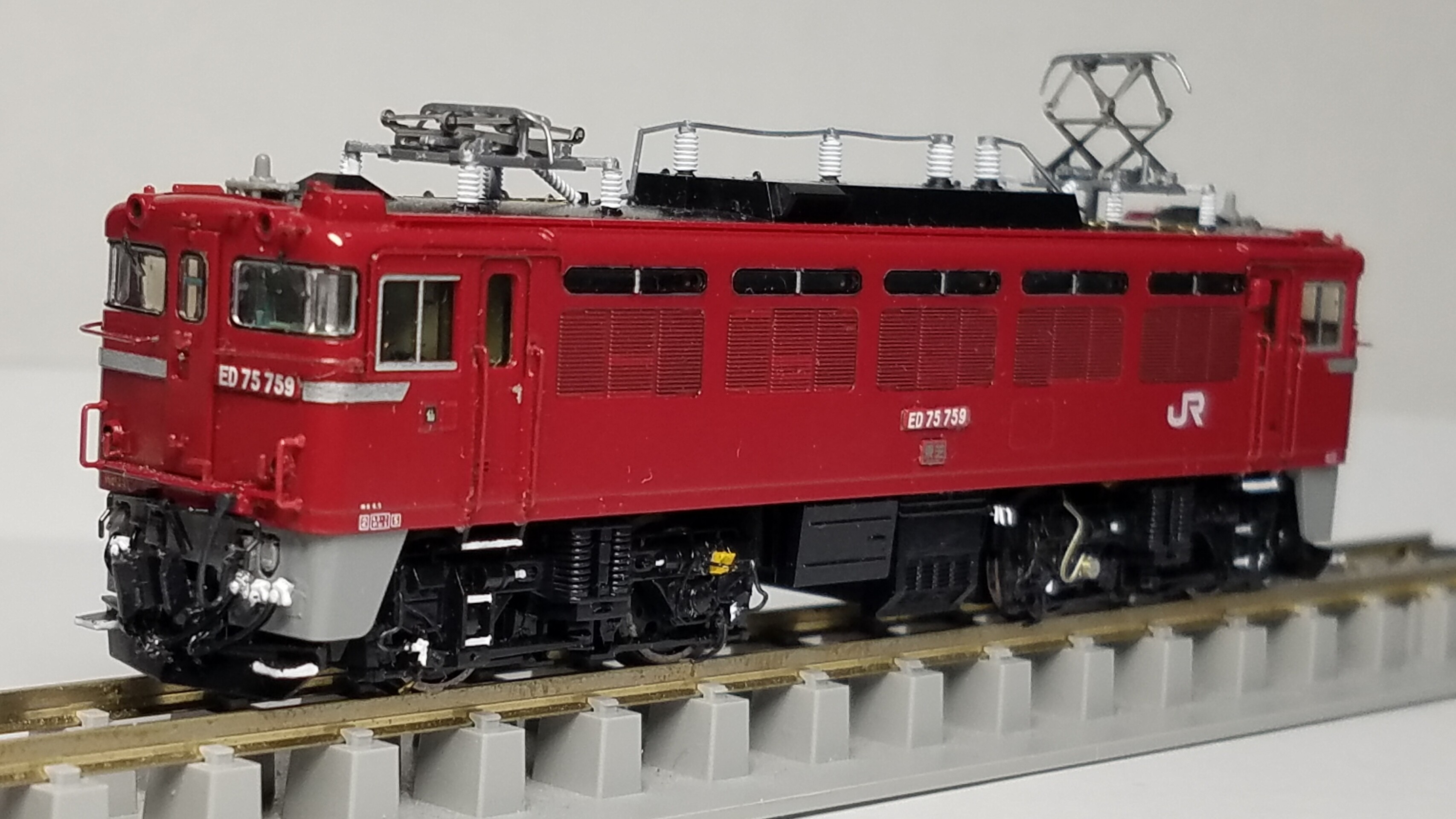 TOMIX 7157 ED75 700（後期型）の精密加工 767号機にする その①