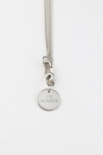 アクセサリー BUNNEY 34mm Bark Finish Badge 925 Silver BUNNEY 34mm