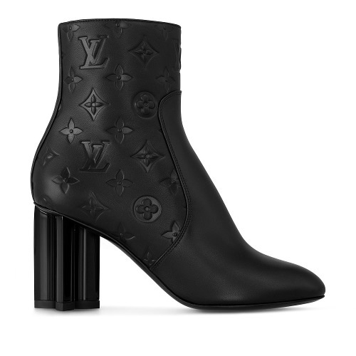 ルイ・ヴィトンのアンクルブーツ8選】美シルエット、ふわもこ