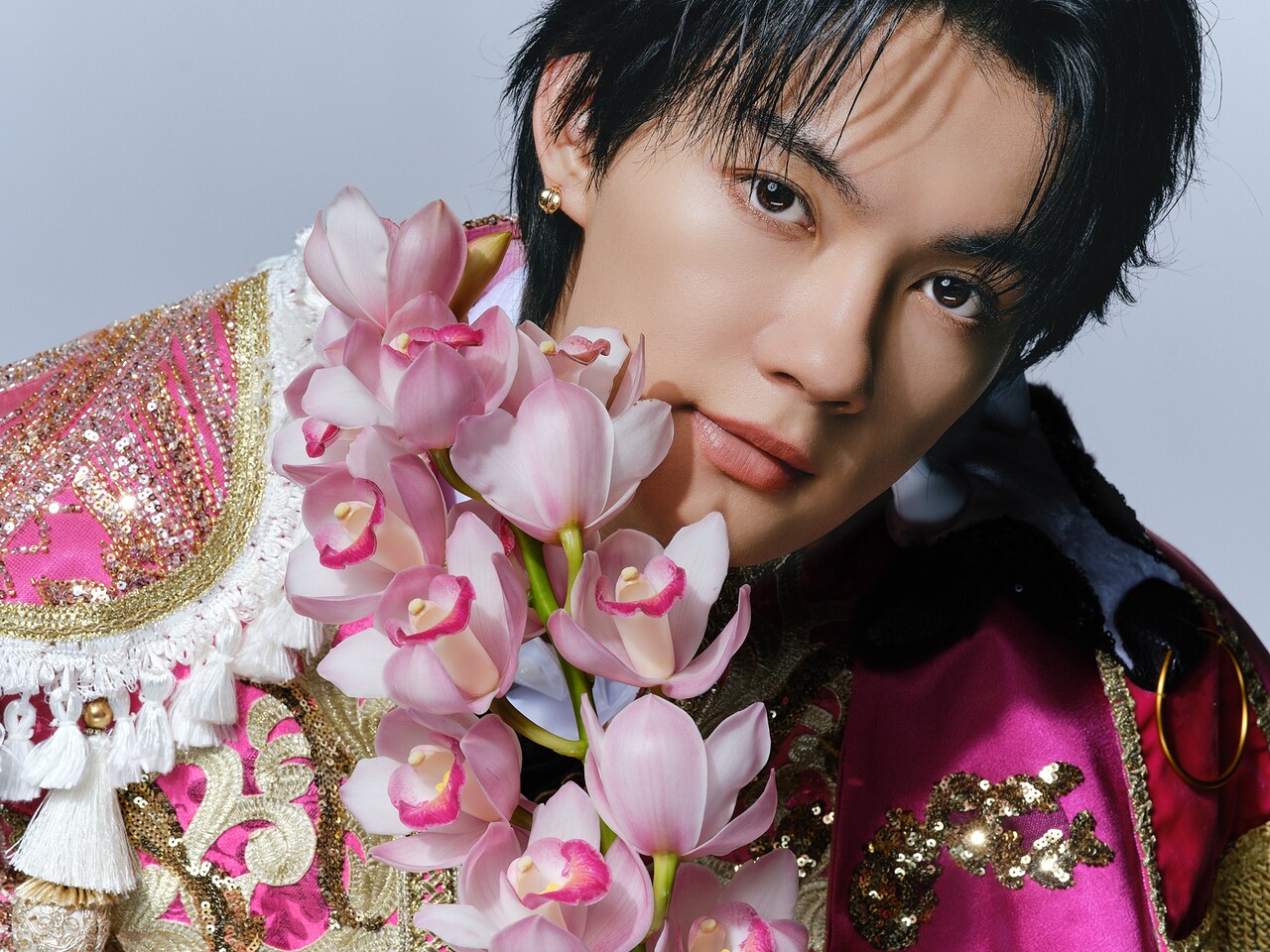 M!LK「爆裂愛してる / 好きすぎて滅！」インタビュー｜5色の愛が宇宙を