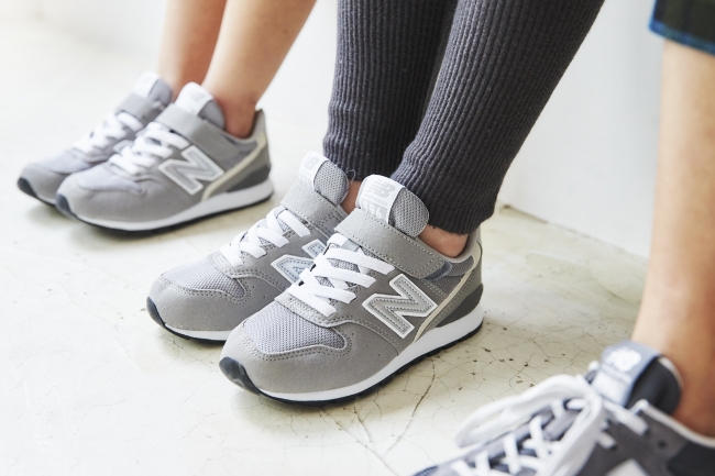 親子で履けるニューバランスのスタンダードモデル「996」キッズ登場