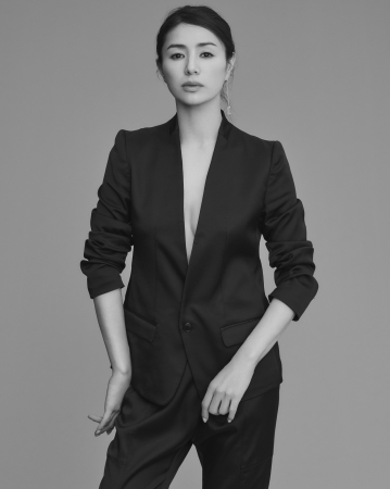 ストライプデパートメント、井川遥さんディレクションのモダンで上質な