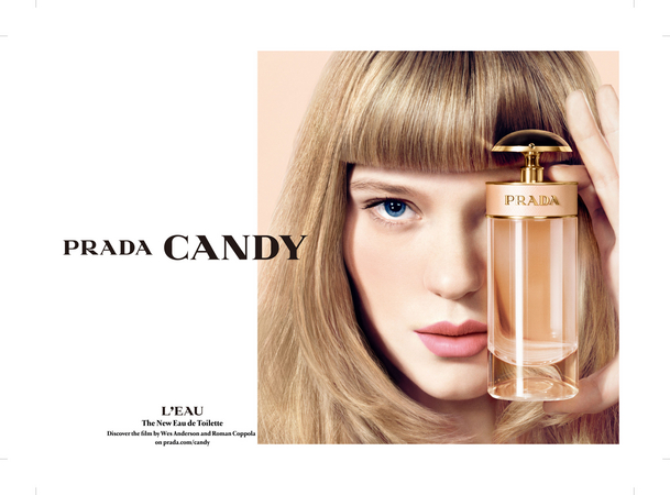 プラダの新香水 キャンディ ローは心を奪われる魅力的なヒロインのよう