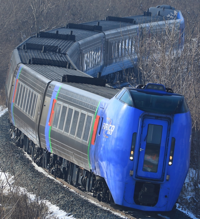 JR北海道キハ283系気動車 スーパーおおぞら キハ283-2 大成駅 鉄道