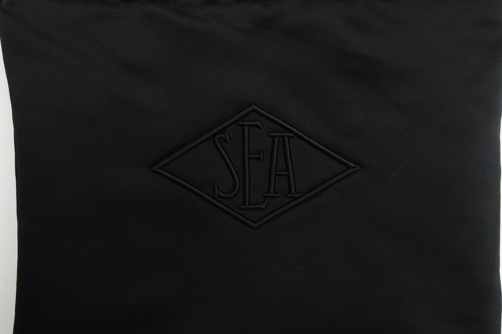 SEA REVERSIBLE SHOULDER BAG M