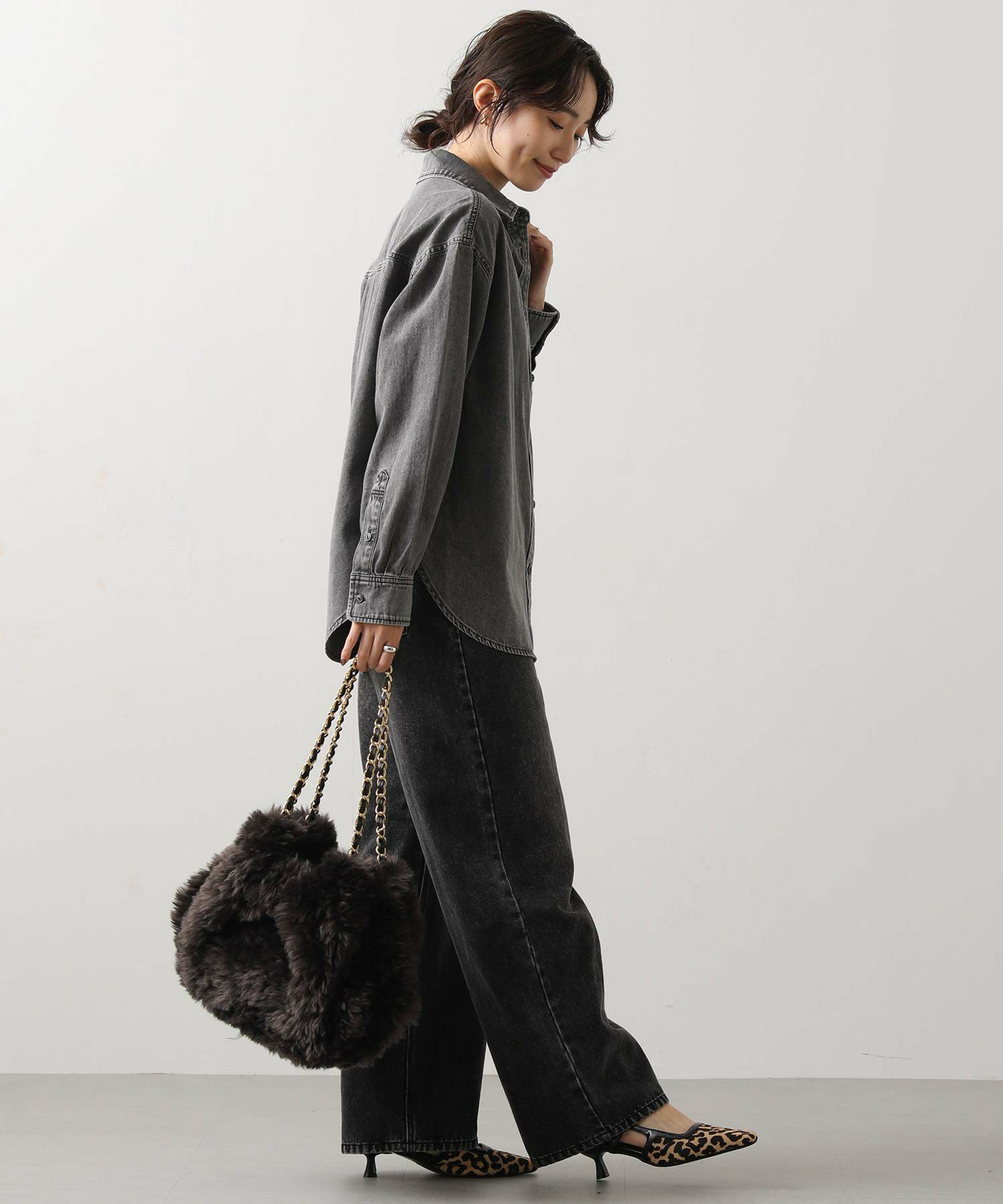 Gready BrilliantVエコファーチェーンバッグ | SEKIMIKI Online