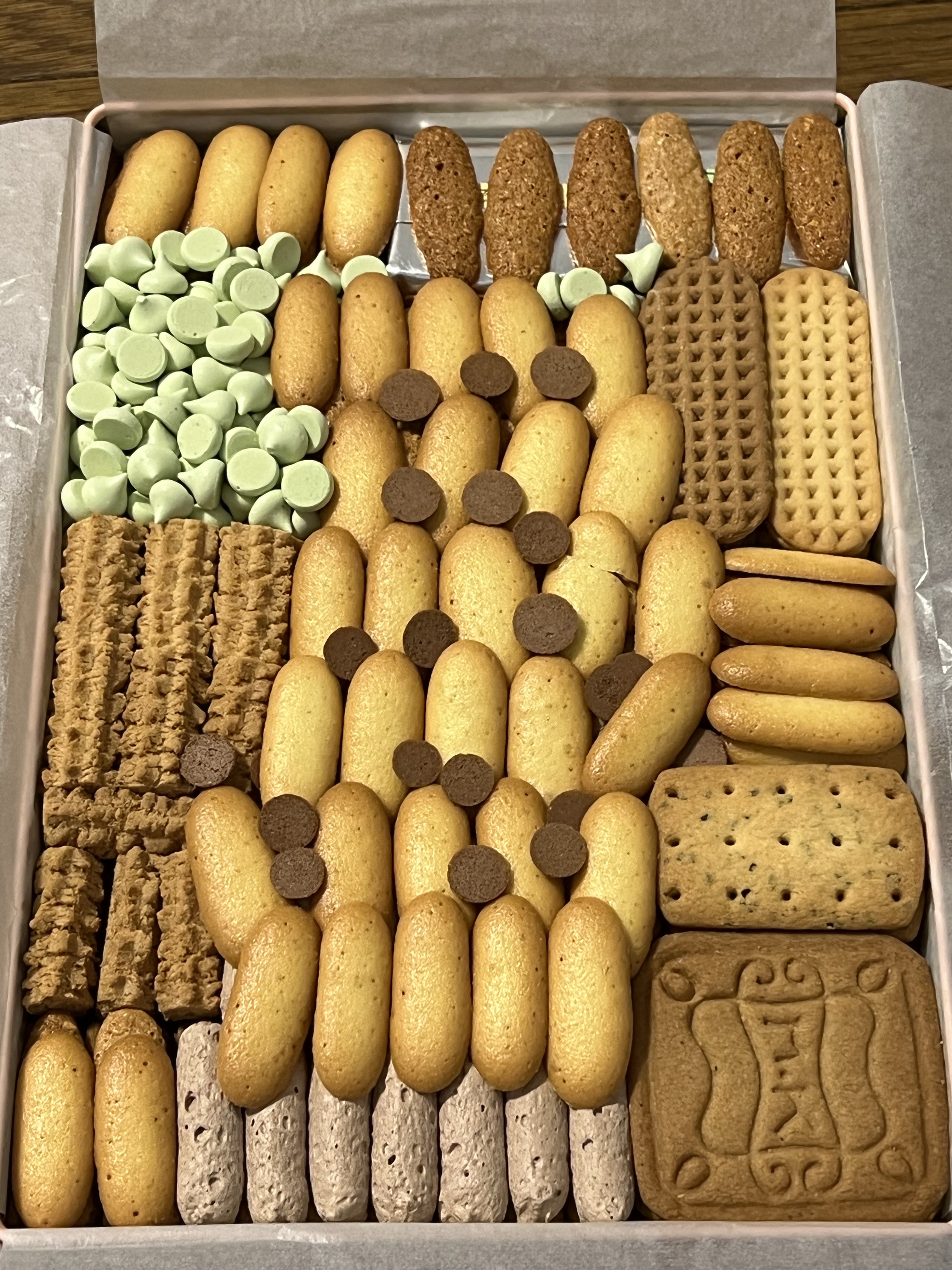 紹介制・村上開新堂の1年待ちクッキーと洋菓子 / 東京 半蔵門 1874年