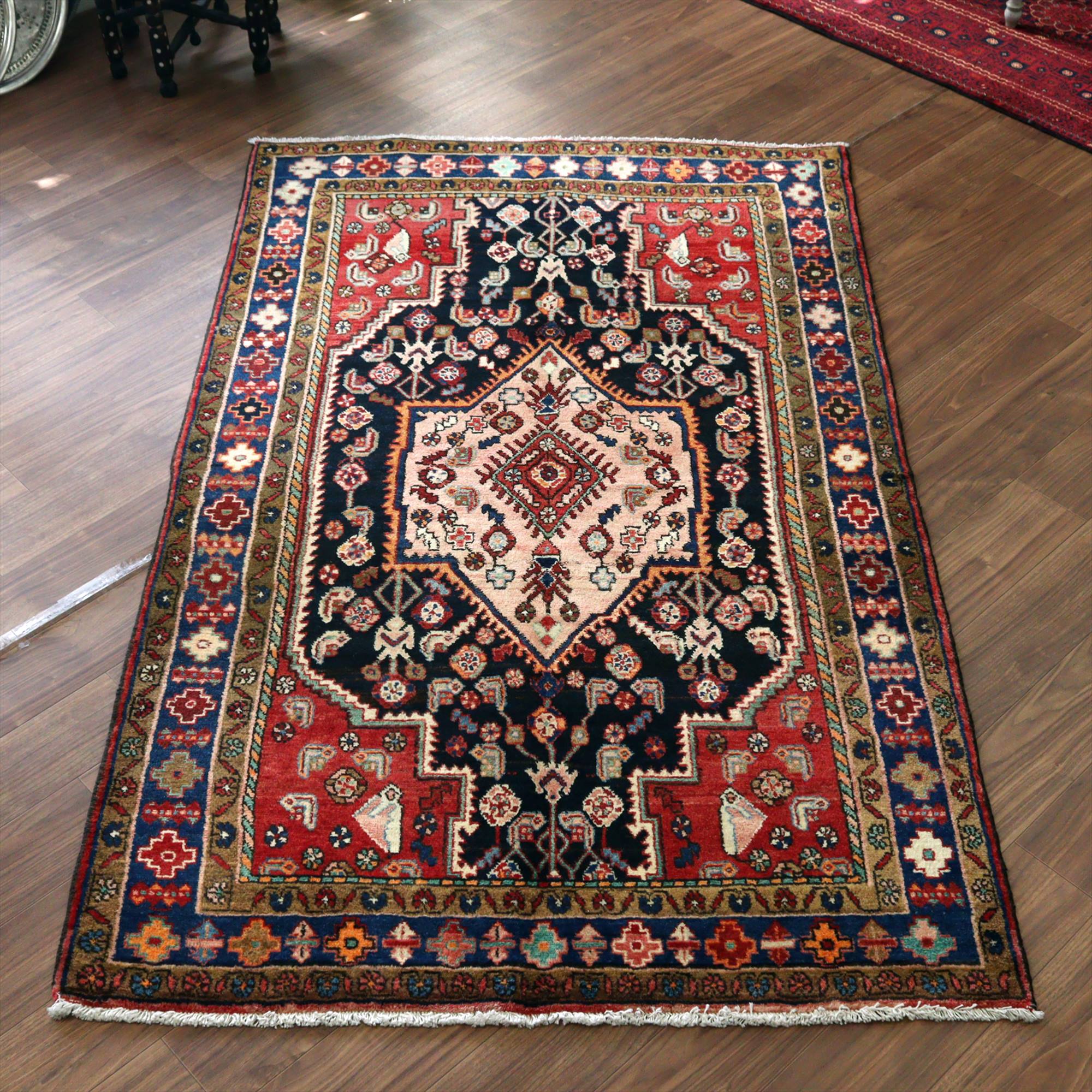 キリムスタイル / トライバルラグ・オールドカーペット/シラーズ