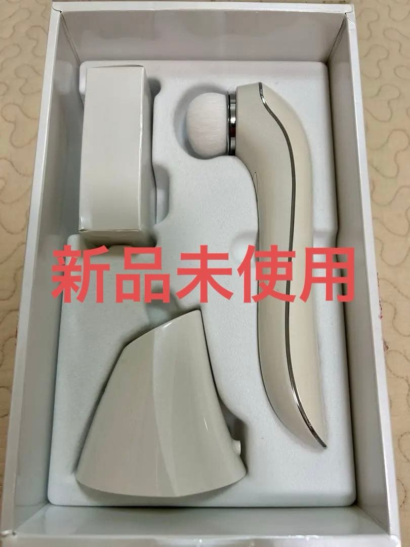 ReFa リファクリア　ReFa CLEAR 洗顔ブラシ ホワイト リファクリア - ReFa CLEAR :3D音波洗顔ブラシ | 商品情報 | ReFa