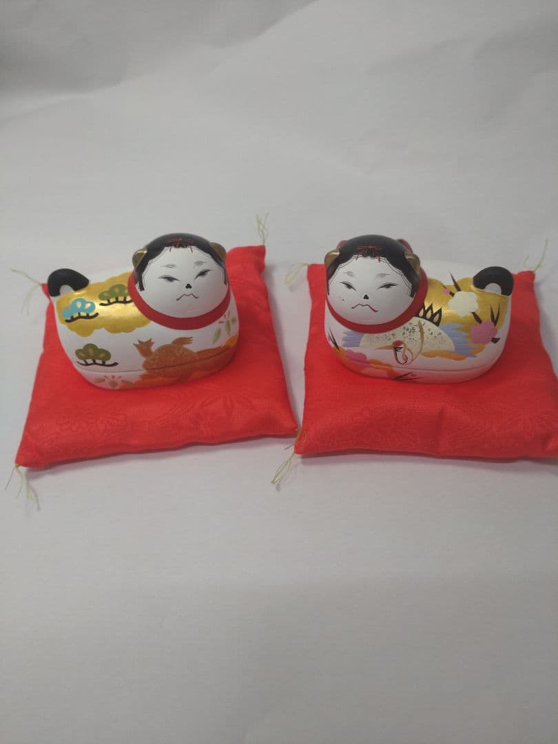 ★期間限定【雛蔵】犬筥一対（中） 小形 犬筥 一対 金彩色絵 江戸時代 浅原革世氏旧蔵品 | 古美術ささき