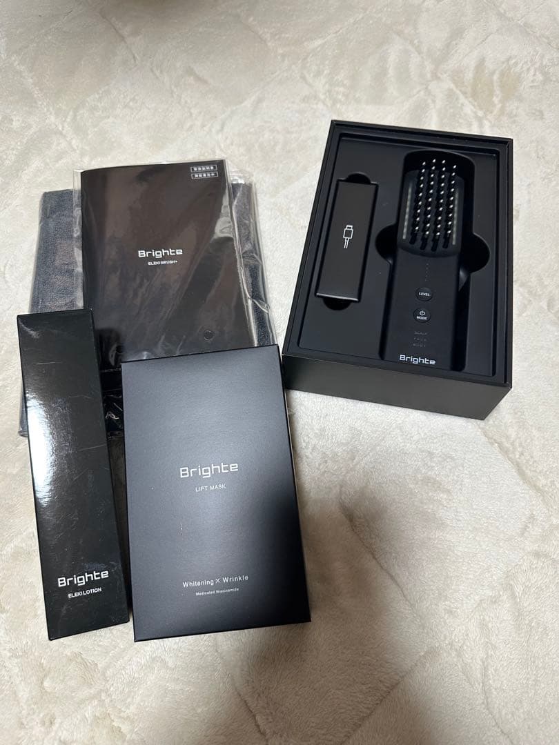 《美品》Bright エレキブラシ＋ フェイスマスク＋ローション＋タオル