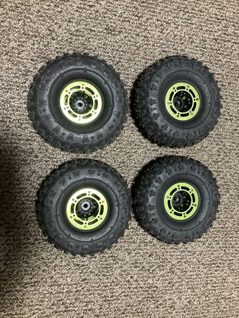 クローラー　ラジコン　タイヤ　ビードロック　2.2インチ 問屋ワールド】クローラーRC用1.55インチスチール製ビードロック