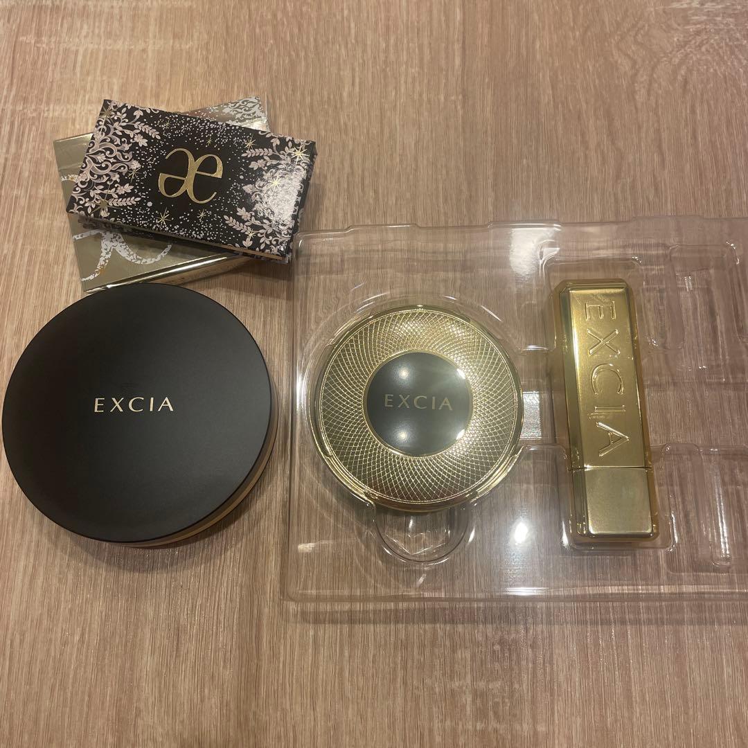 j*n様 エクシア　パウダー　2種　ルージュ　エレガンス　アイシャドウ　4点セッ エレガンス アルモニーアイズ｜Elégance他、2商品を使った口コミ