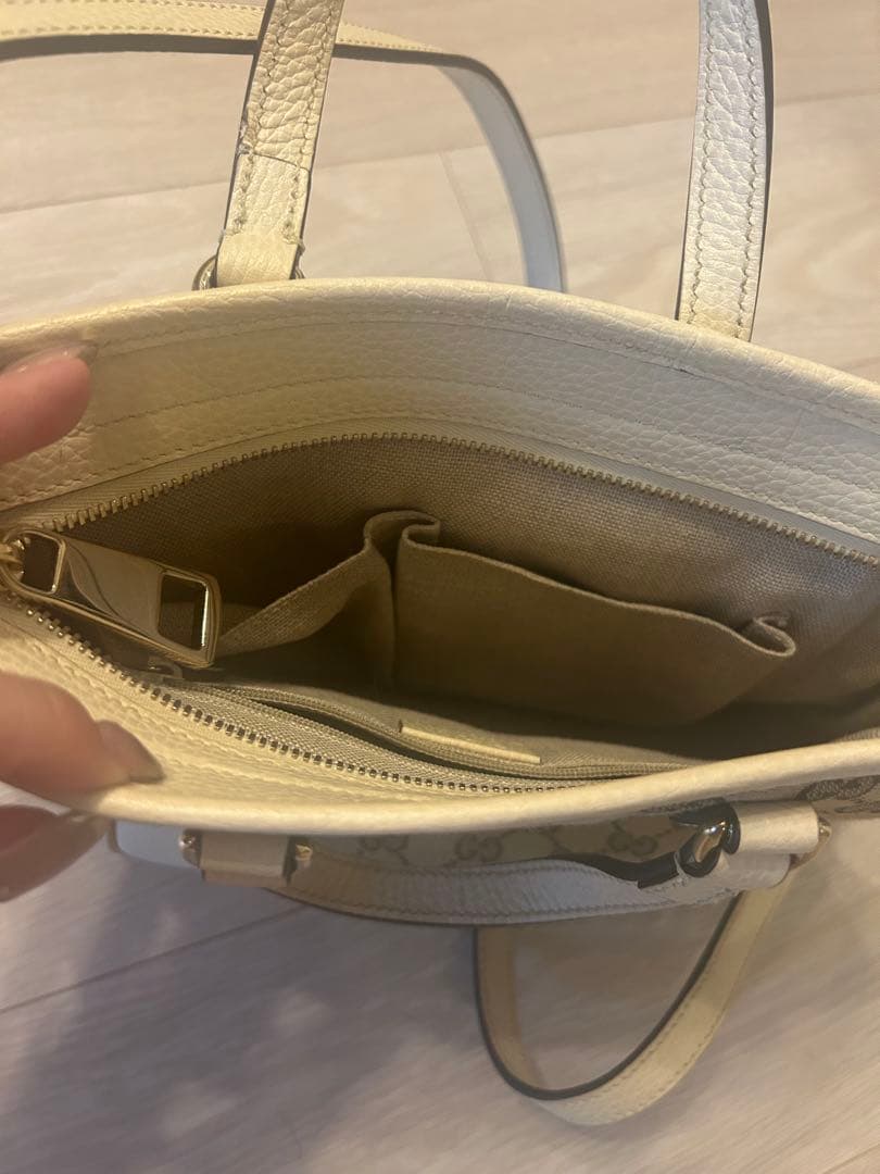 Gucci GGモノグラム ショルダーバッグ