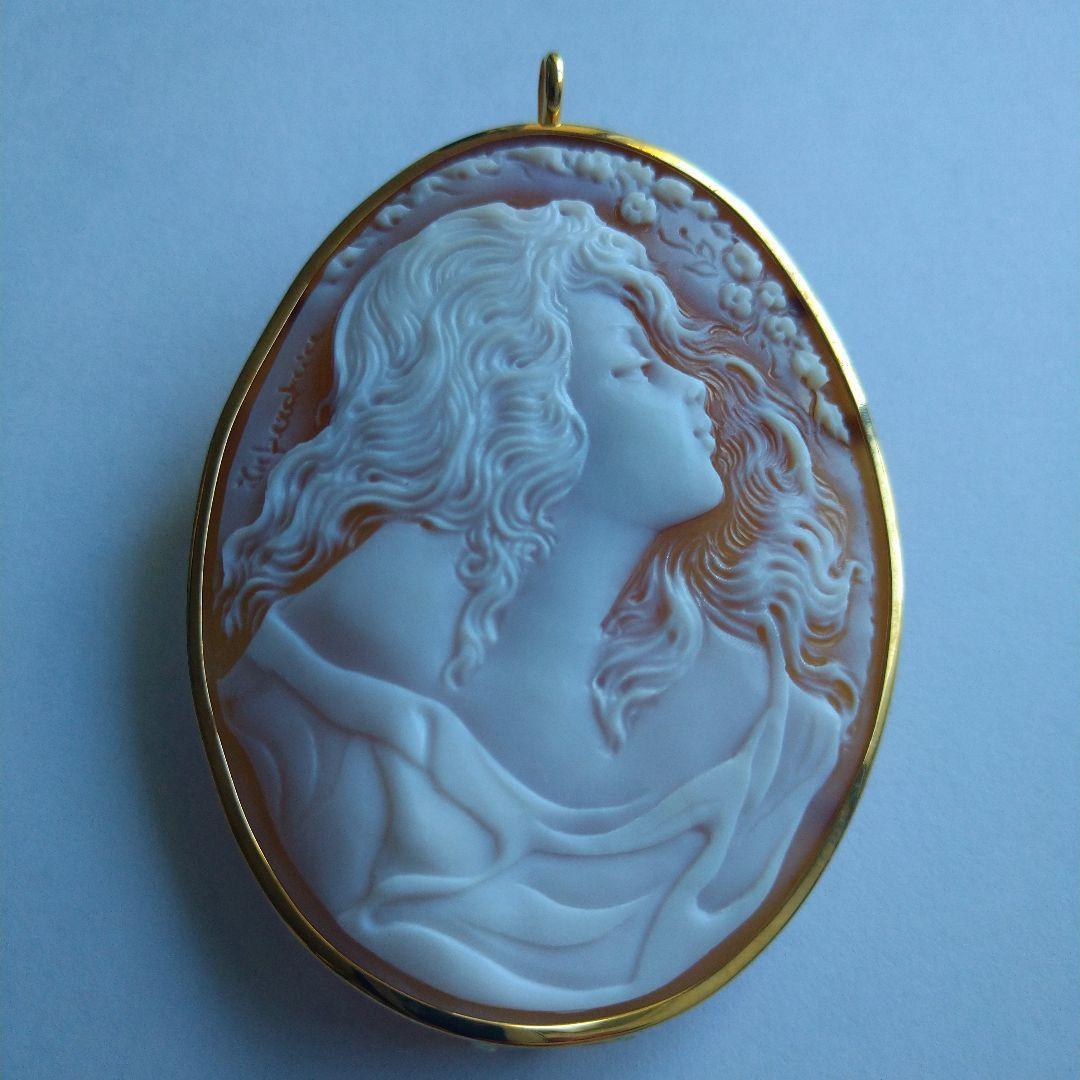 Ali✤作家ものシェルカメオ✤18K『風にふかれて』2ways 18K ヴィンテージ シェルカメオ 女性横顔 ペンダントトップ ブローチ