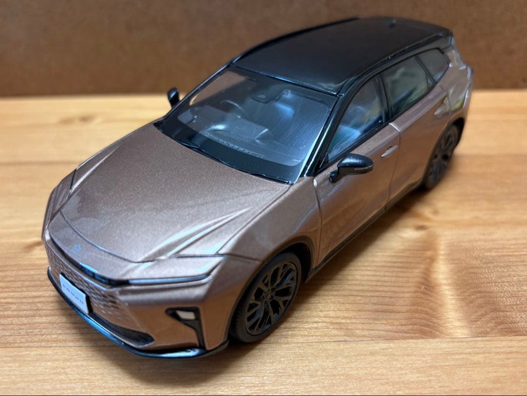 クラウンエステート プレシャスブロンズ×ブラック クラウン👑展示車