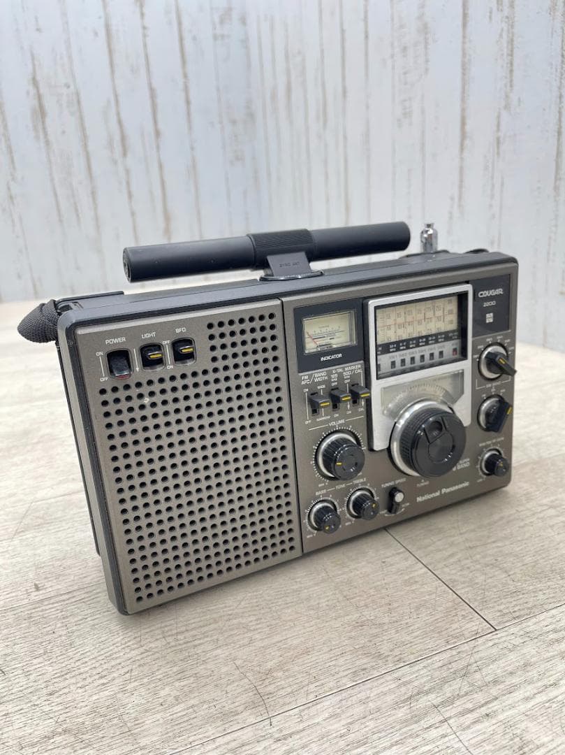 ナショナル クーガー RF-2200 8バンド 動作確認済 ショルダーベルト ナショナル クーガー RF-2200 8バンド 動作確認済 ショルダーベルト