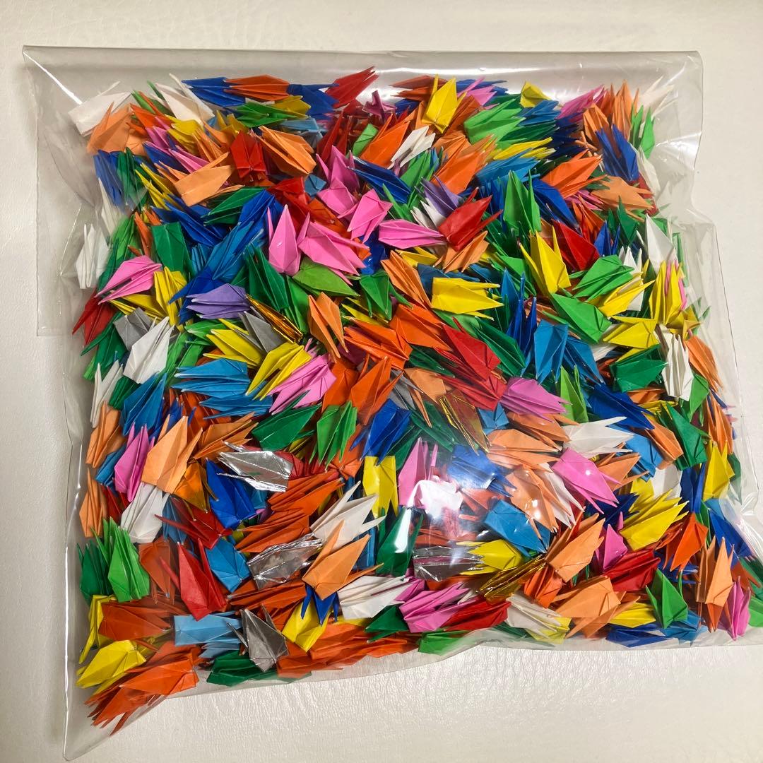 ミニ千羽鶴 1000羽 金銀入り - メルカリ