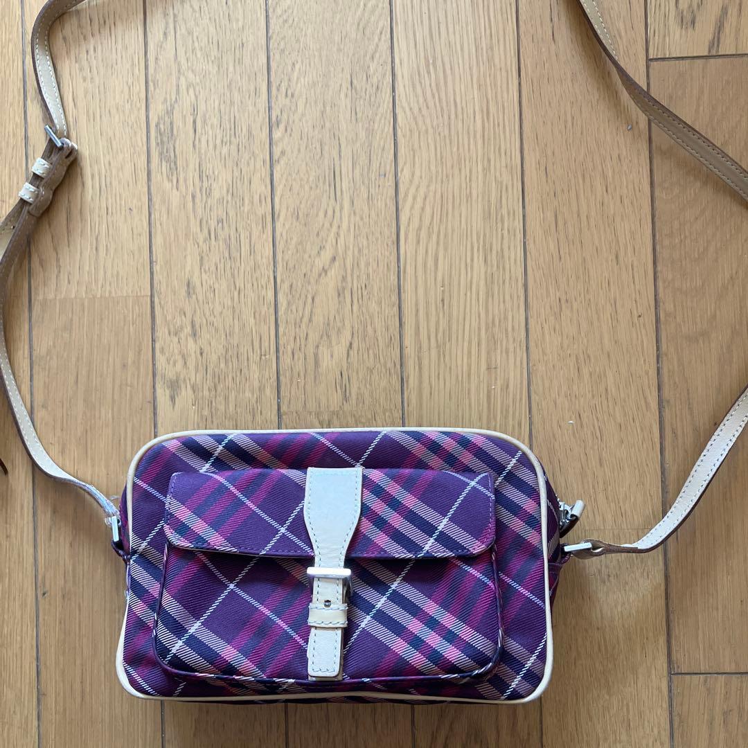 バーバリーブルーレーベル　チェック柄ショルダーバッグ　ボルドーピンク系 バーバリーブルーレーベル チェック柄ショルダーバッグ ボルドーピンク系