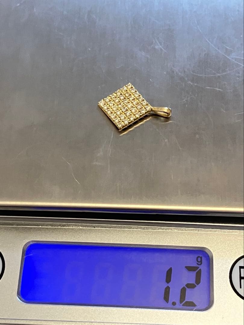 ダイヤモンド　ネックレスペンダント　チャーム　k18 0.3ct