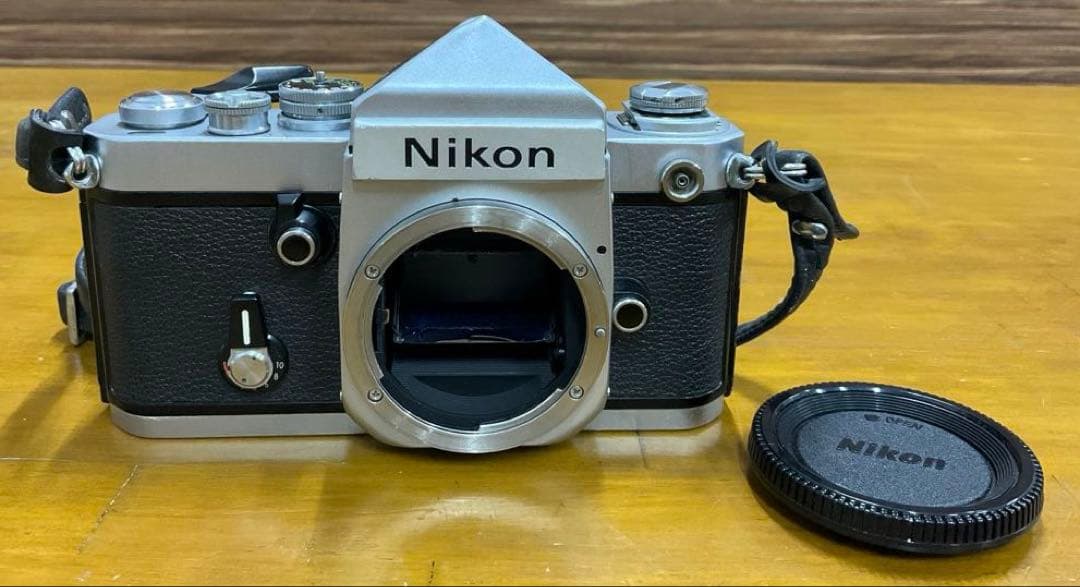 ニコン　F2　アイレベル　シルバー　35mm　フィルム一眼レフカメラ Nikon F2 アイレベル シルバー – ねりま中古カメラきつね堂