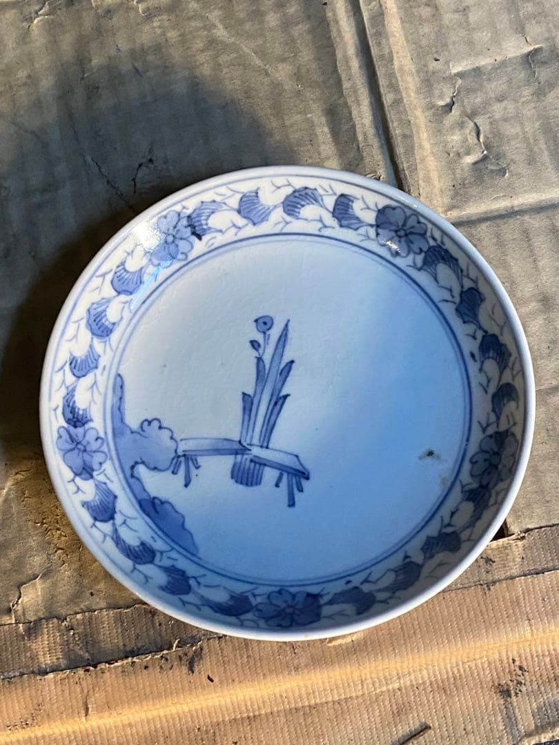 ‼️早速値下‼️リサイクルFORT‼️古いお皿買取‼️8/04①‼️伊万里焼の小ぶりなお皿 楽天市場】有田焼 復刻古伊万里 錦色絵六角焼皿14cm 【送料無料】 日本