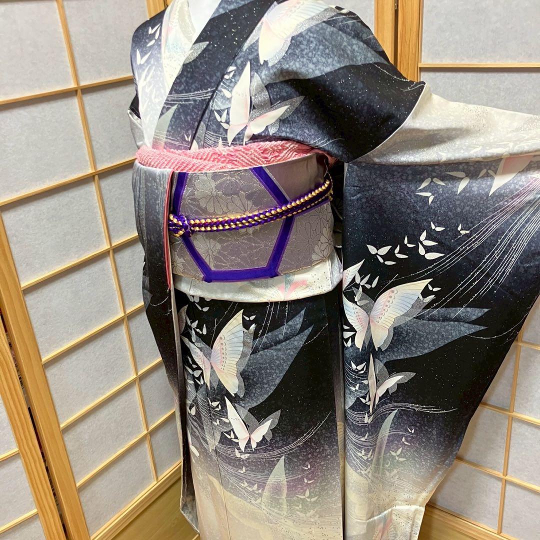 7108］振袖 舞蝶文様 金銀彩 成人式 卒業式 正絹 着物 袷