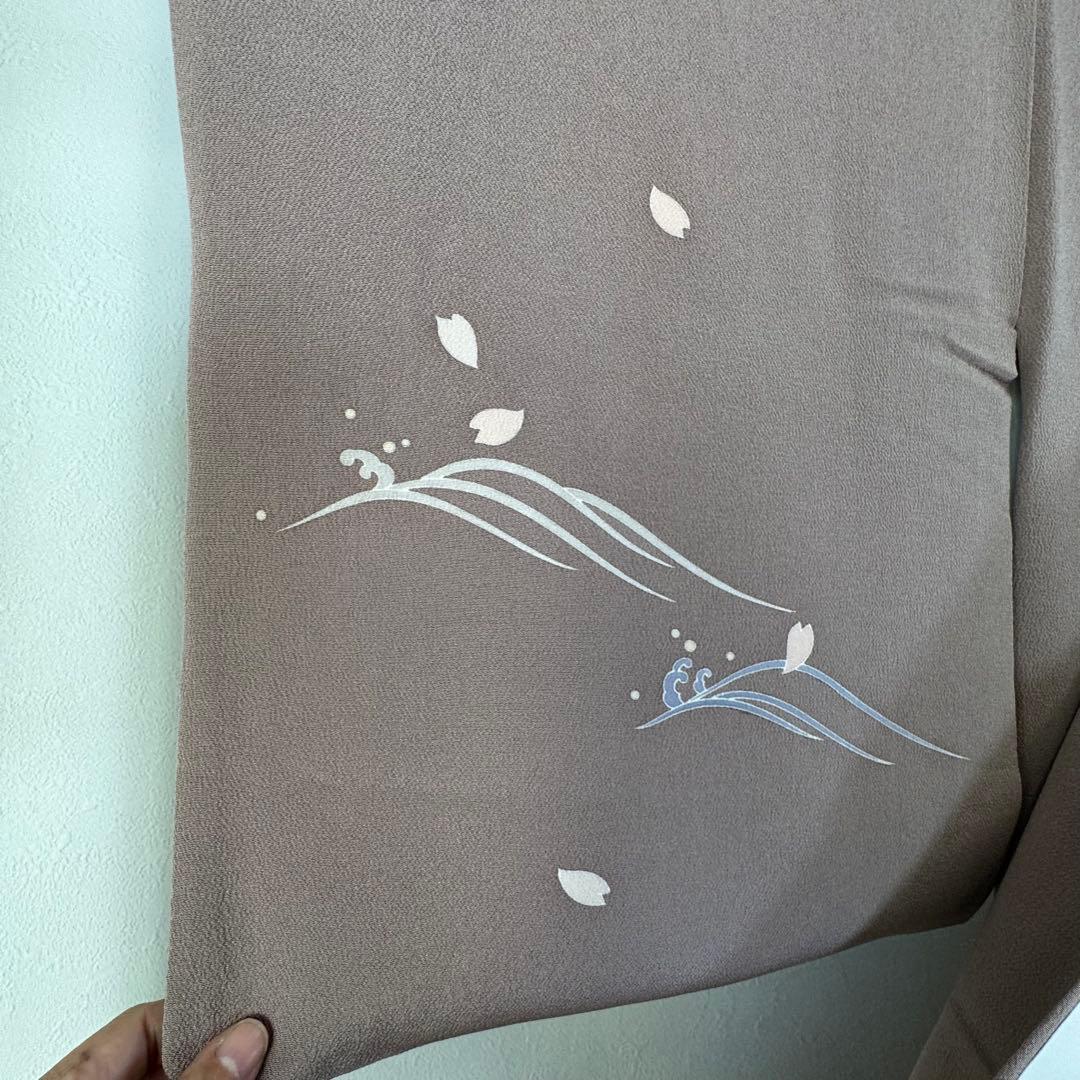 超美品 袷 訪問着 正絹 現代 波 うさぎ 小豆色 刺繍 桜 162裄65 - メルカリ