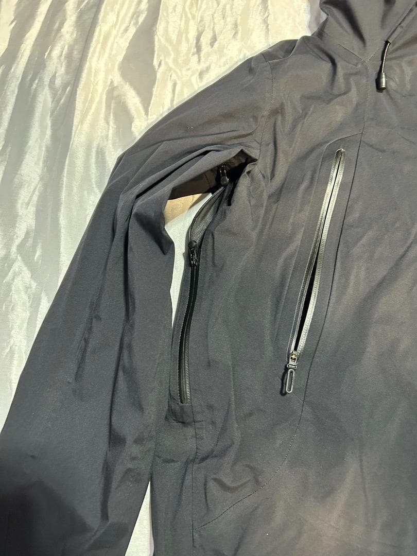 DESCENTE　ALLTERRAIN　ハードシェル“クレアス” 　黒　Ｌサイズ