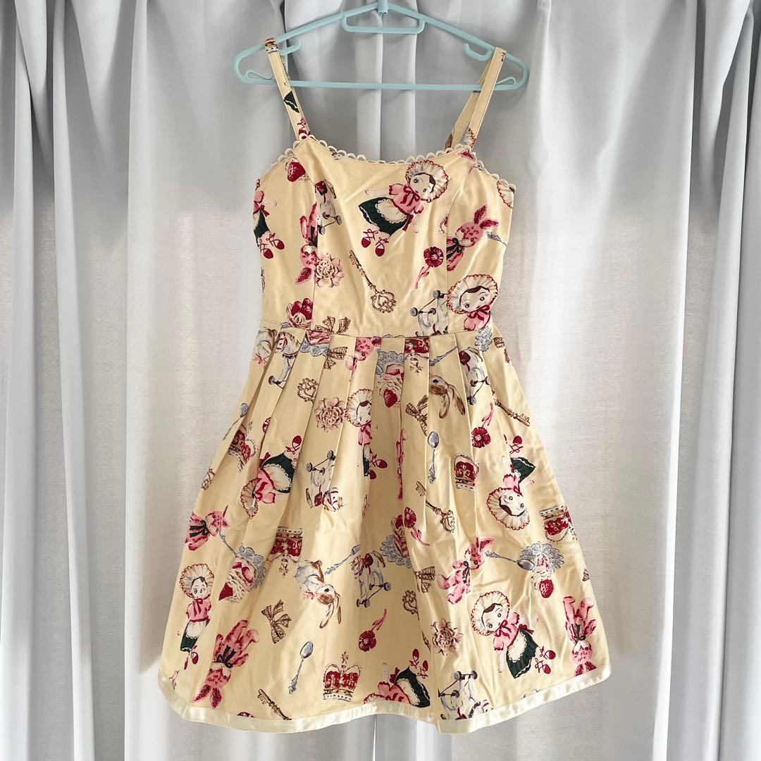 Emily Temple cute おもちゃ柄ノースリーブワンピース 楽天市場】【中古】Emily Temple cute / プードルプリントノースリーブ