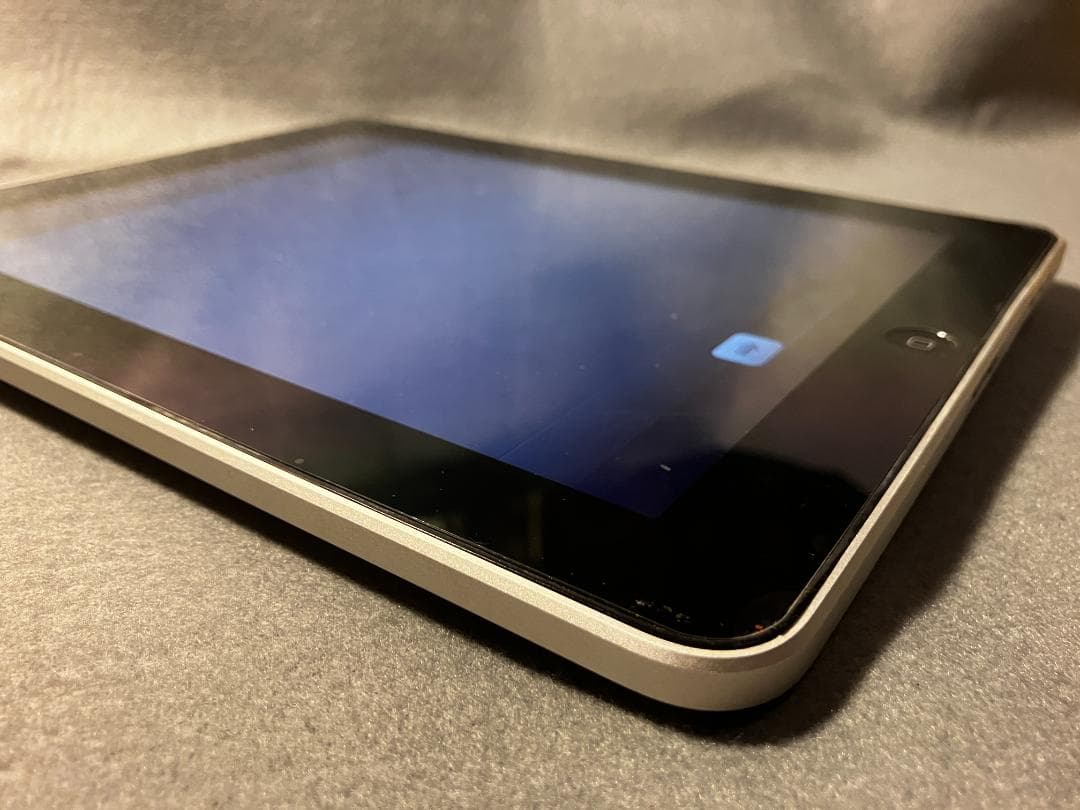 ☆極美品 初代iPad 64GB (BUILT製カバー付き)☆