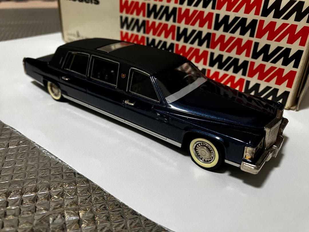【希少品】キャデラック リムジン モデルカー 1/43スケール 入手困難 1／43キャデラックリムジン - メルカリ