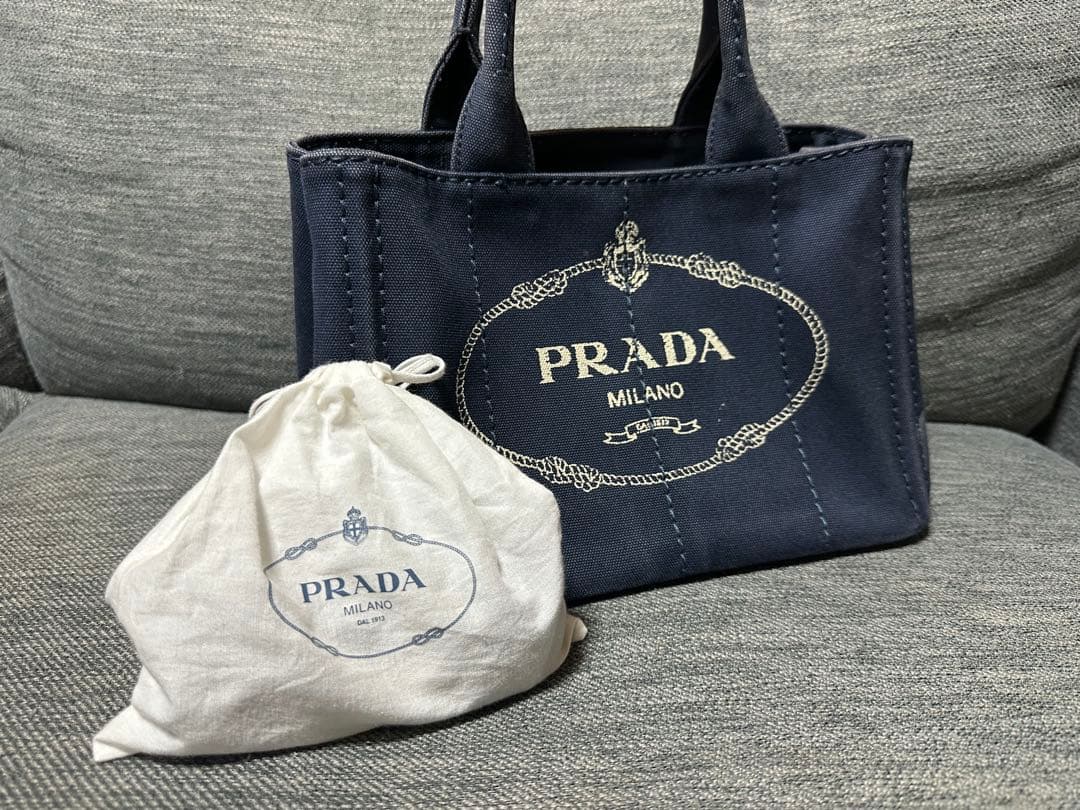 PRADA カナパ ネイビー トートバック 正規品 - メルカリ