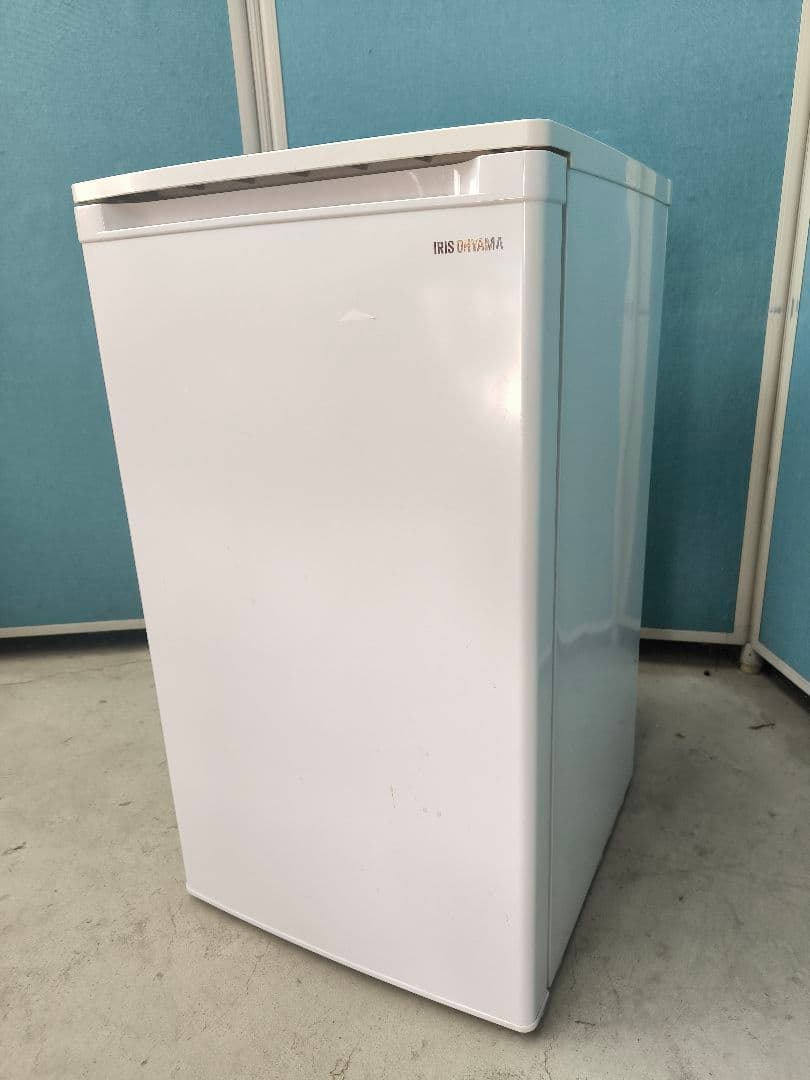 2022年製　アイリスオーヤマ 冷凍庫 60L ホワイト IUSD-6B-W IRIS OHYAMA（アイリスオーヤマ） 冷凍庫 60L IUSD-6B-W 右開き 片開き
