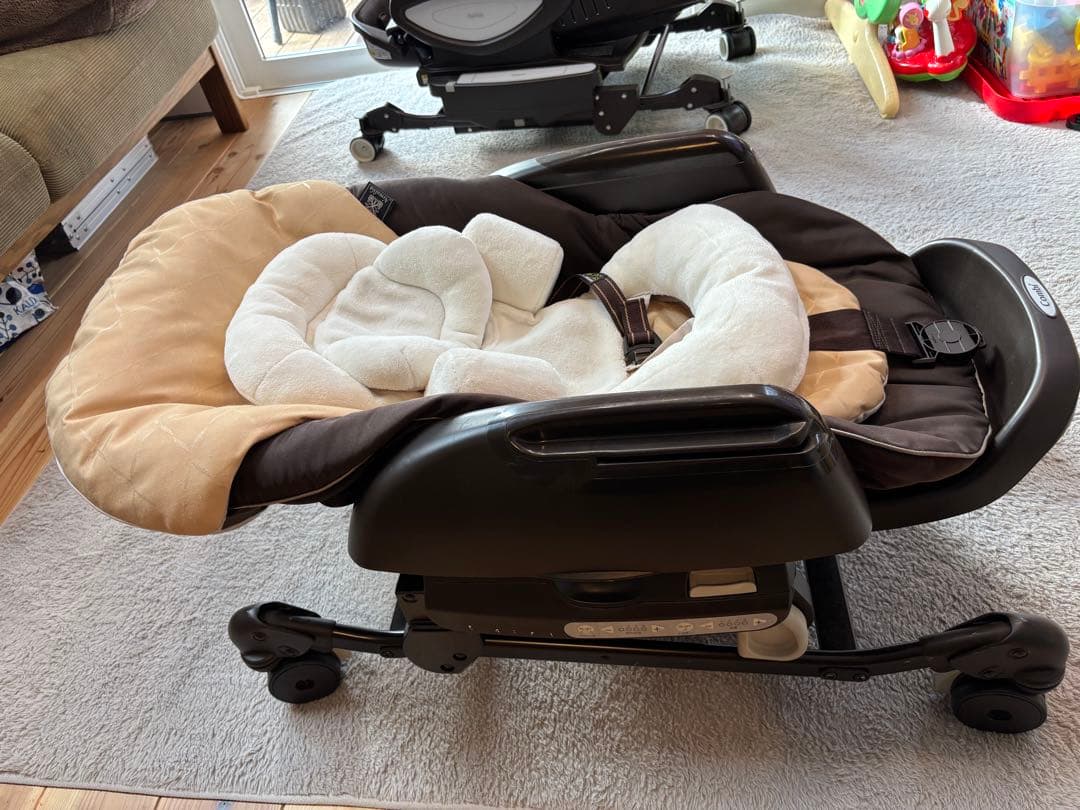 コンビ　ネムリラ AUTO SWING BEDi Combi コンビ ホワイトレーベル ネムリラ AUTO SWING BEDi Long