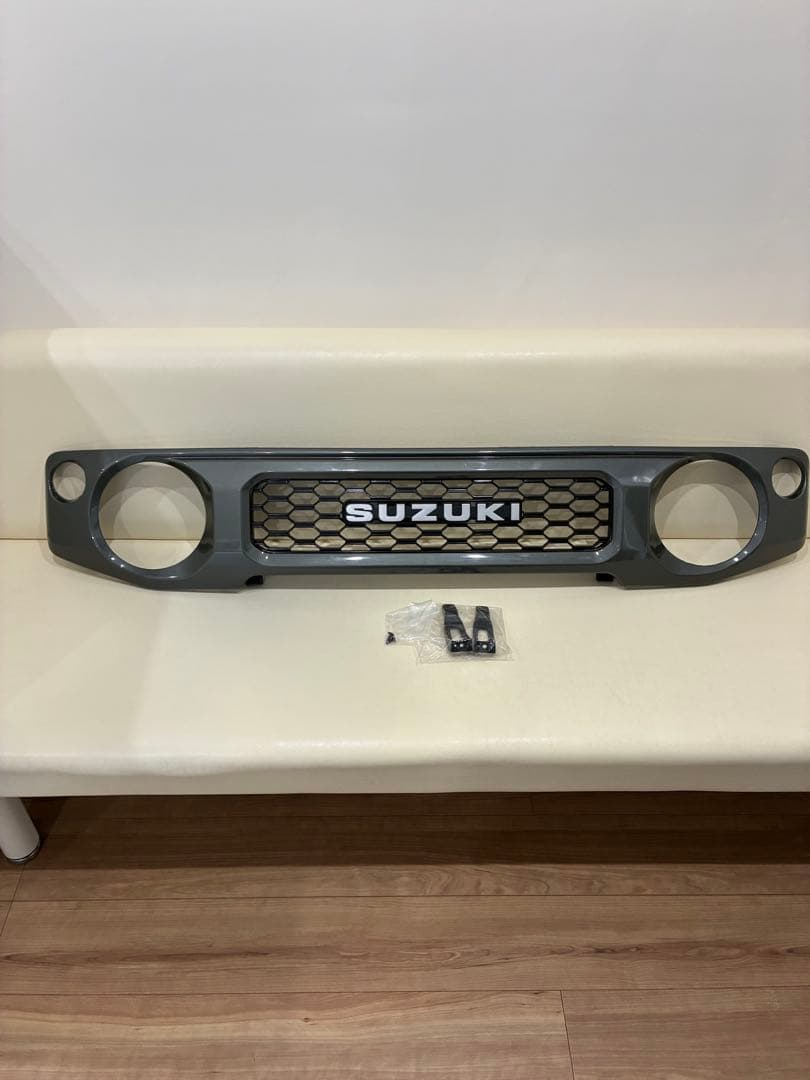 ジムニー　フロントグリル　グレー ジムニー・ 五大陸 フロントグリル ミディアムグレー タイプLJ