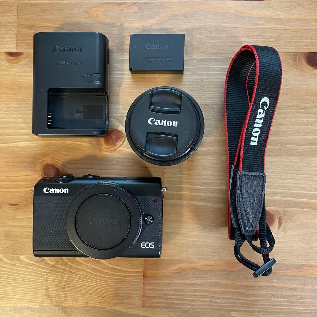 Canon EOS M100 ミラーレスカメラ 15-45mm Canon EOS M100 Mirrorless Digital Camera with 15-45mm Lens (Black)