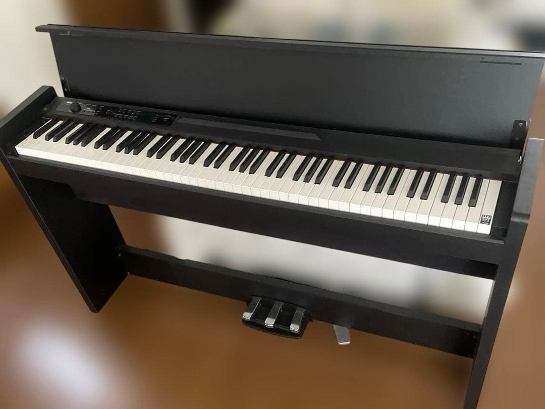 ジャンク品　KORG LP-380 電子ピアノ 3ペダル付き 黒 LP-380RWU Rosewood (Certified Refurbished)