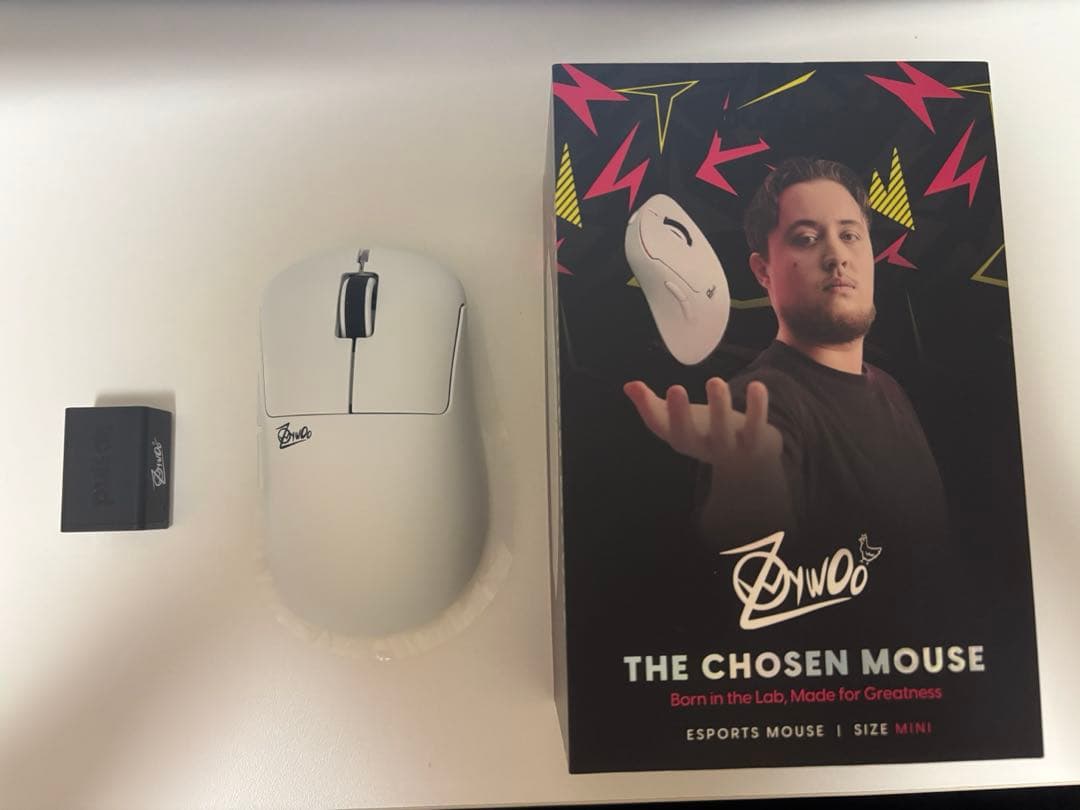 マウス・トラックボール Pulsar zywoo chosen mini white Pulsar ZywOo the Chosen Mouse Mini - White - us.MaxGaming.com