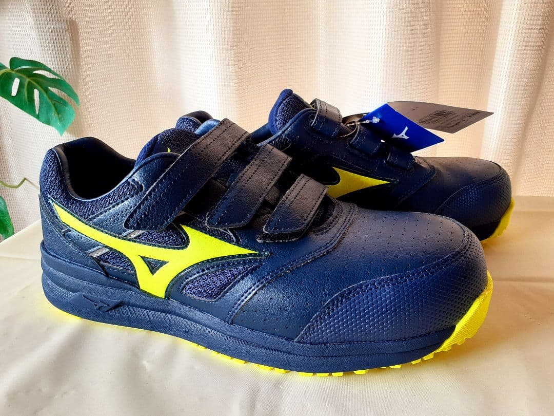 未使用タグ付き♪ ミズノ安全靴 ２６cmEEEネイビー×イエロー 人気カラー！ 楽天市場】廃【1000円OFFクーポン有】ミズノ 安全靴 ALMIGHTY LSII 22L