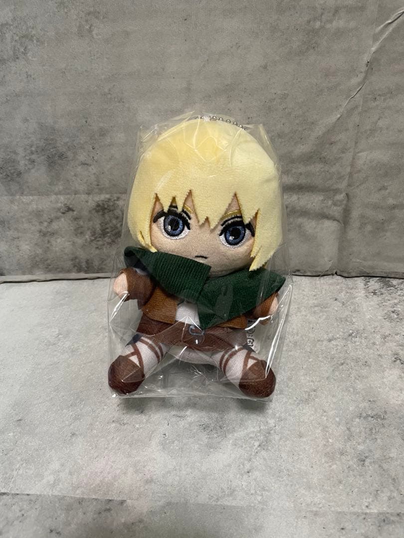 進撃の巨人 お座りぬいぐるみ ミニ　アルミン・アルレルト　調査兵団　自由の翼 TVアニメ『進撃の巨人』から新作グッズが登場！エレン、アルミン