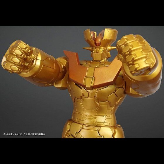 マジンガーZ」INFINITY ver.が“巨大＆金色”でソフビ化！ 圧倒的