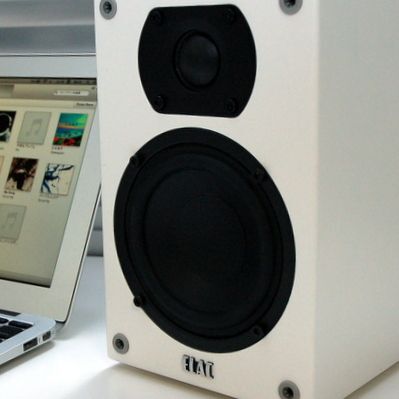 ASCII.jp：コンパクトなボディーからあふれ出る上質、ELAC AM50 (1/4)