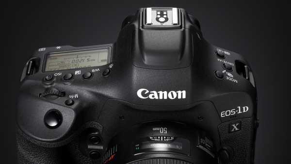 ASCII.jp：キヤノンの最上位一眼レフ「EOS-1D X Mark II」発表！ CFと