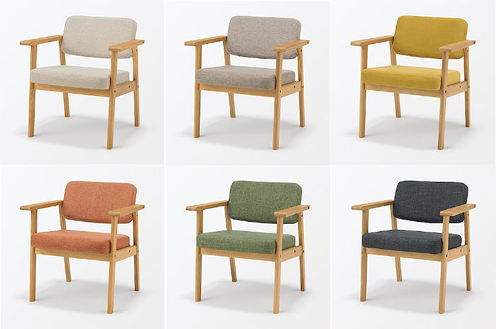 無印良品 高さが変えられる木製テーブルと、木製アームチェアを発売