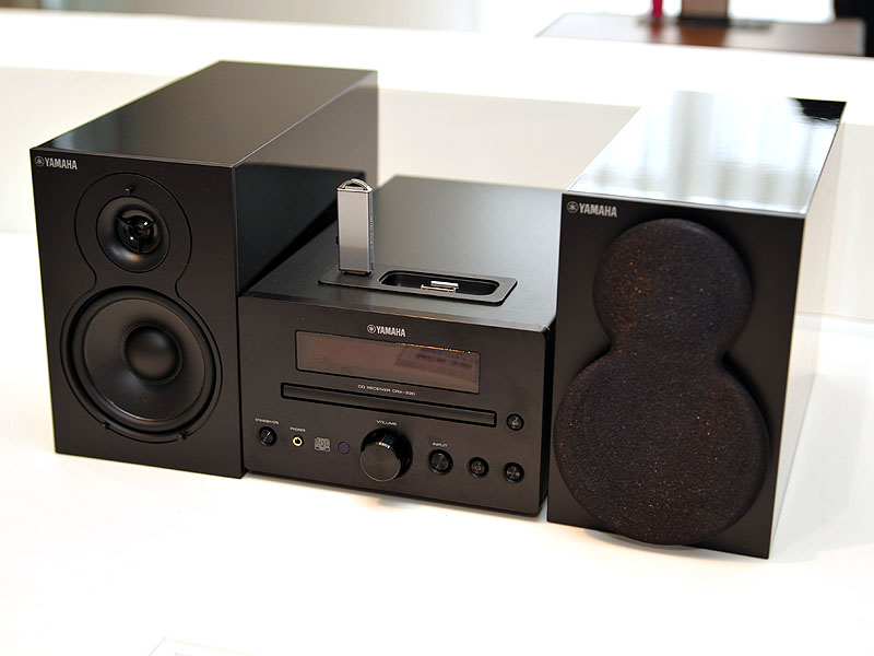 ヤマハ、iPod DockとUSBを両方搭載したミニコンポ