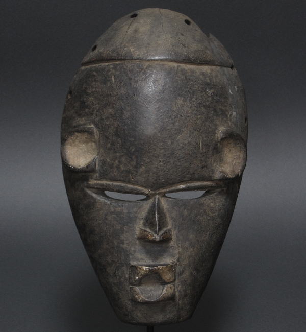 木彫りのマスク<アフリカの仮面(木彫り)：アフリカ雑貨アザライ